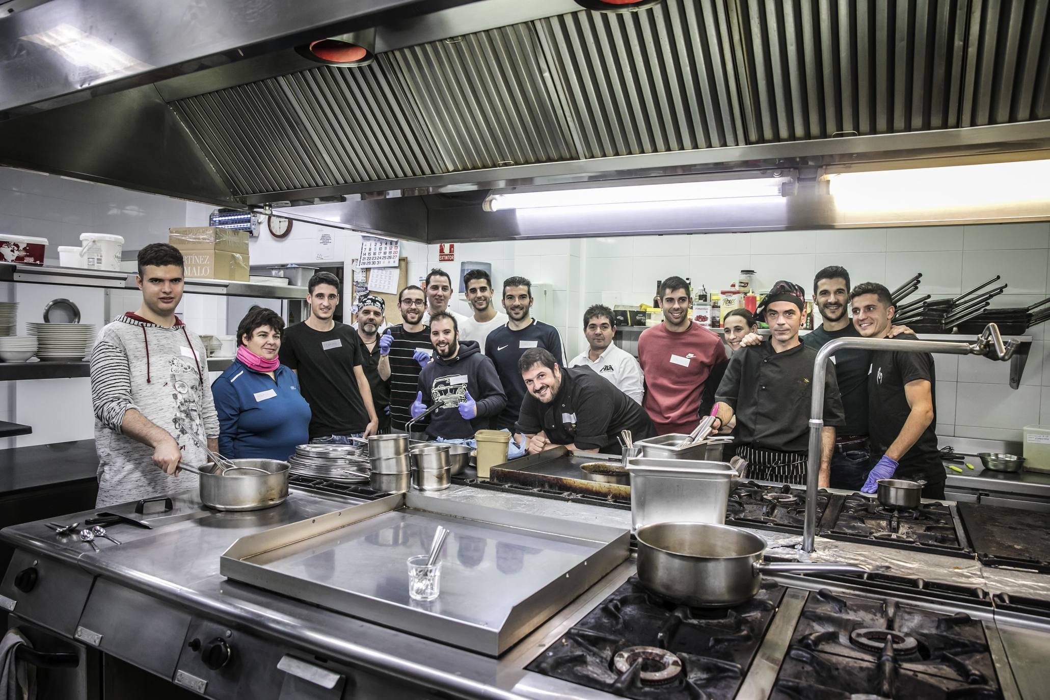 Varios jugadores del bloque blanquirrojo han participado en la iniciativa. 