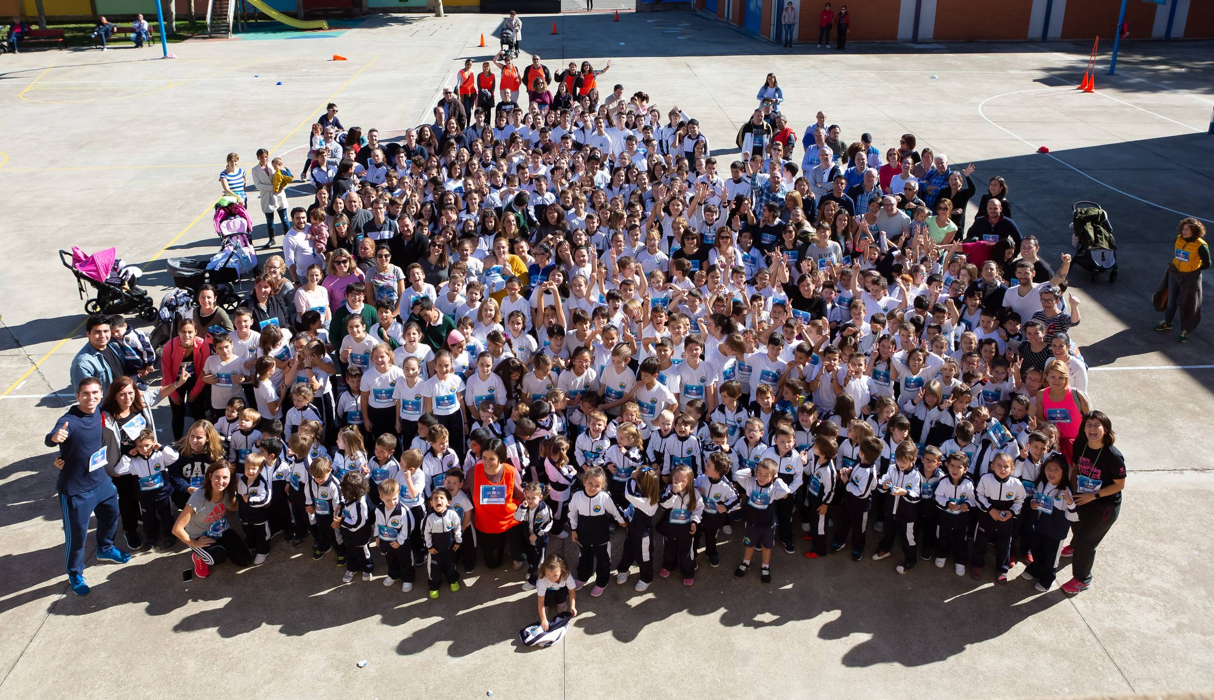 El centro logroñés ha participado en la iniciativa 'La vuelta al cole'