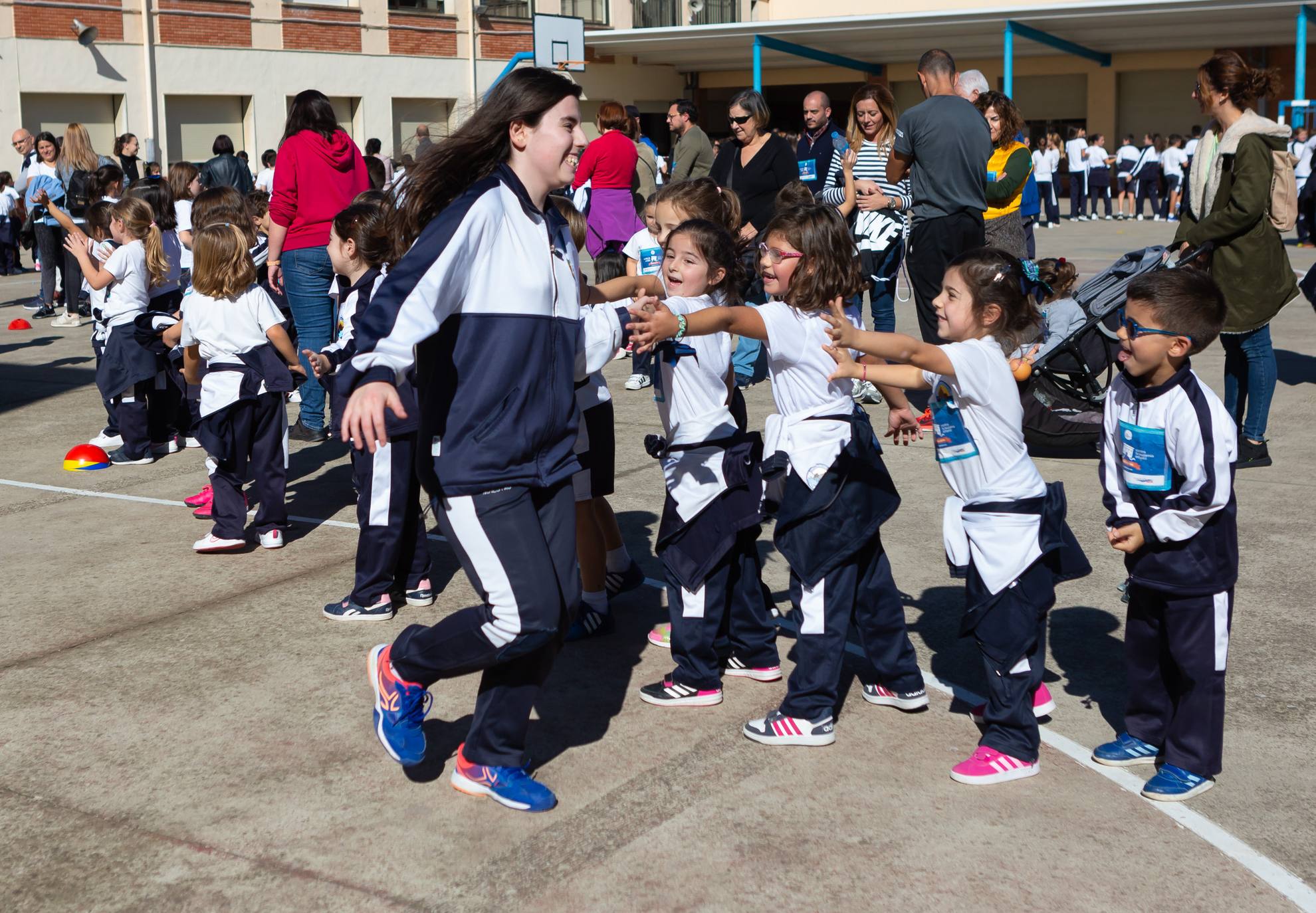 El centro logroñés ha participado en la iniciativa 'La vuelta al cole'