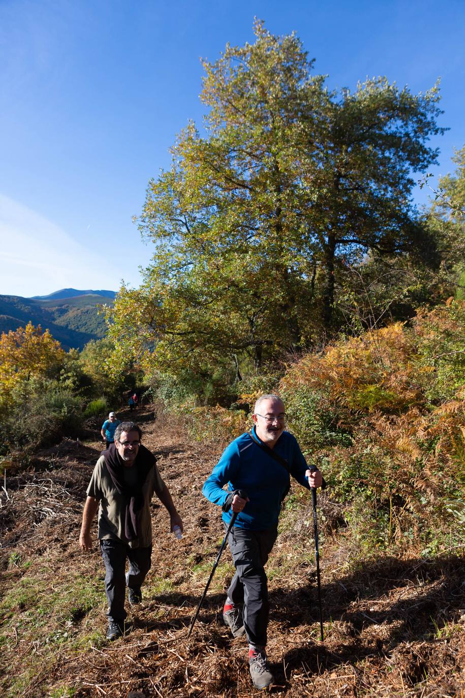 La marcha otoñal ha reunido a 450 senderistas 