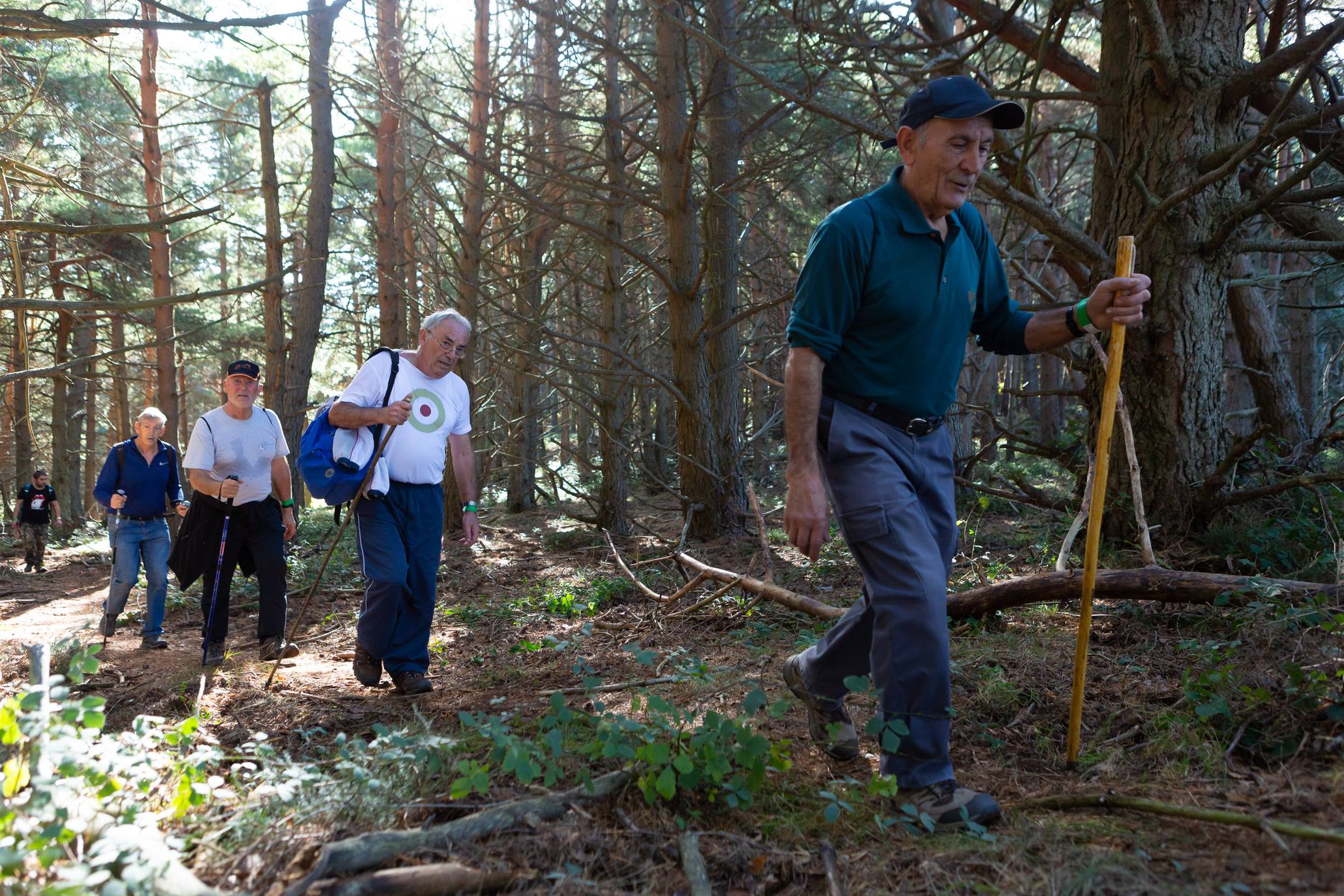 La marcha otoñal ha reunido a 450 senderistas 