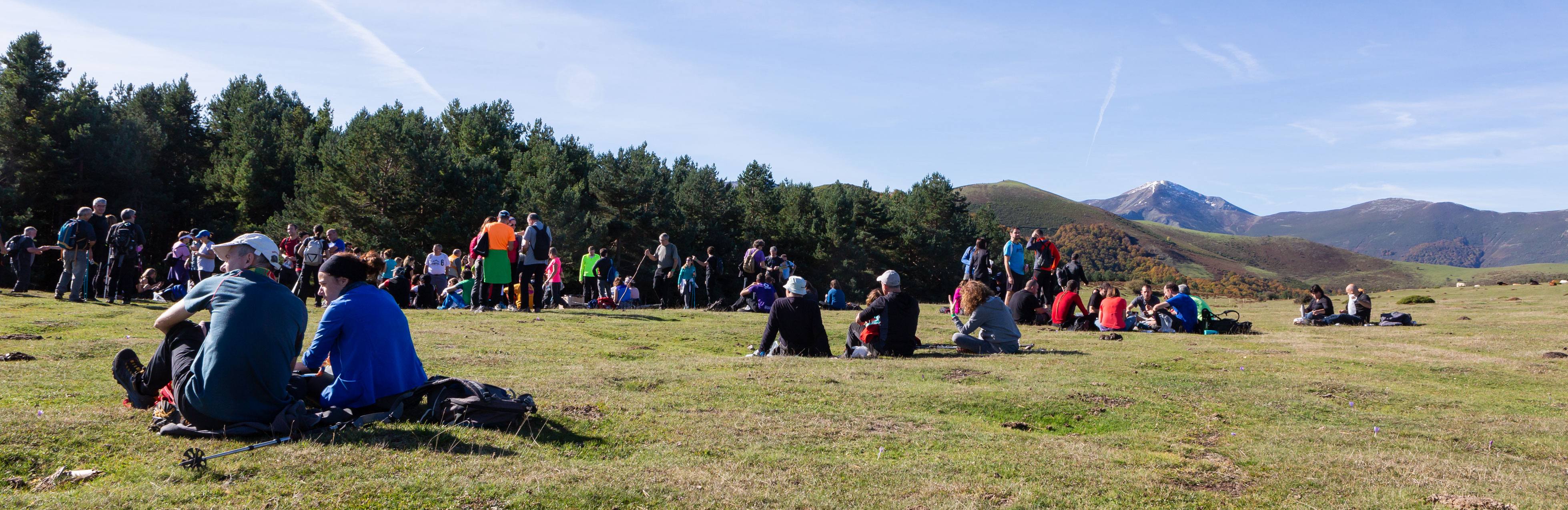 La marcha otoñal ha reunido a 450 senderistas 