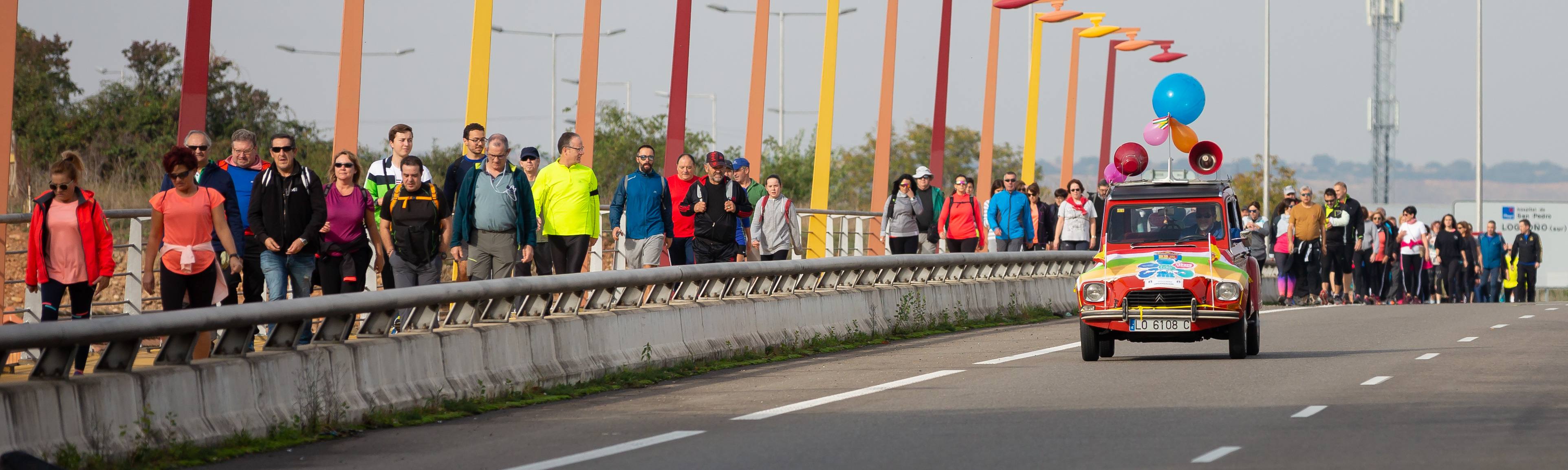 Los marchosos tienen que completar un recorrido llano de 19 kilómetros, desde la capital riojana hacia Villamediana de Iregua, Alberite y Lardero