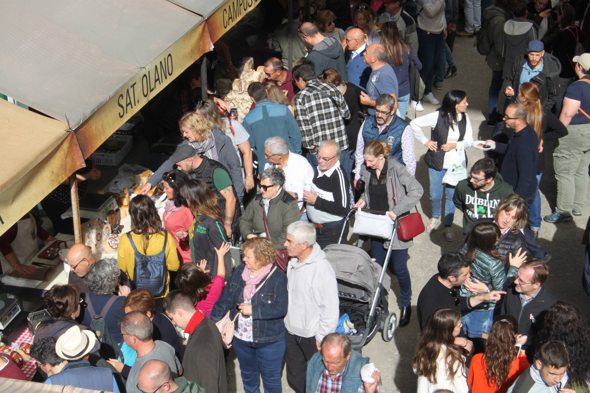 Casi 6.000 personas acudieron a la localidad riojana. 