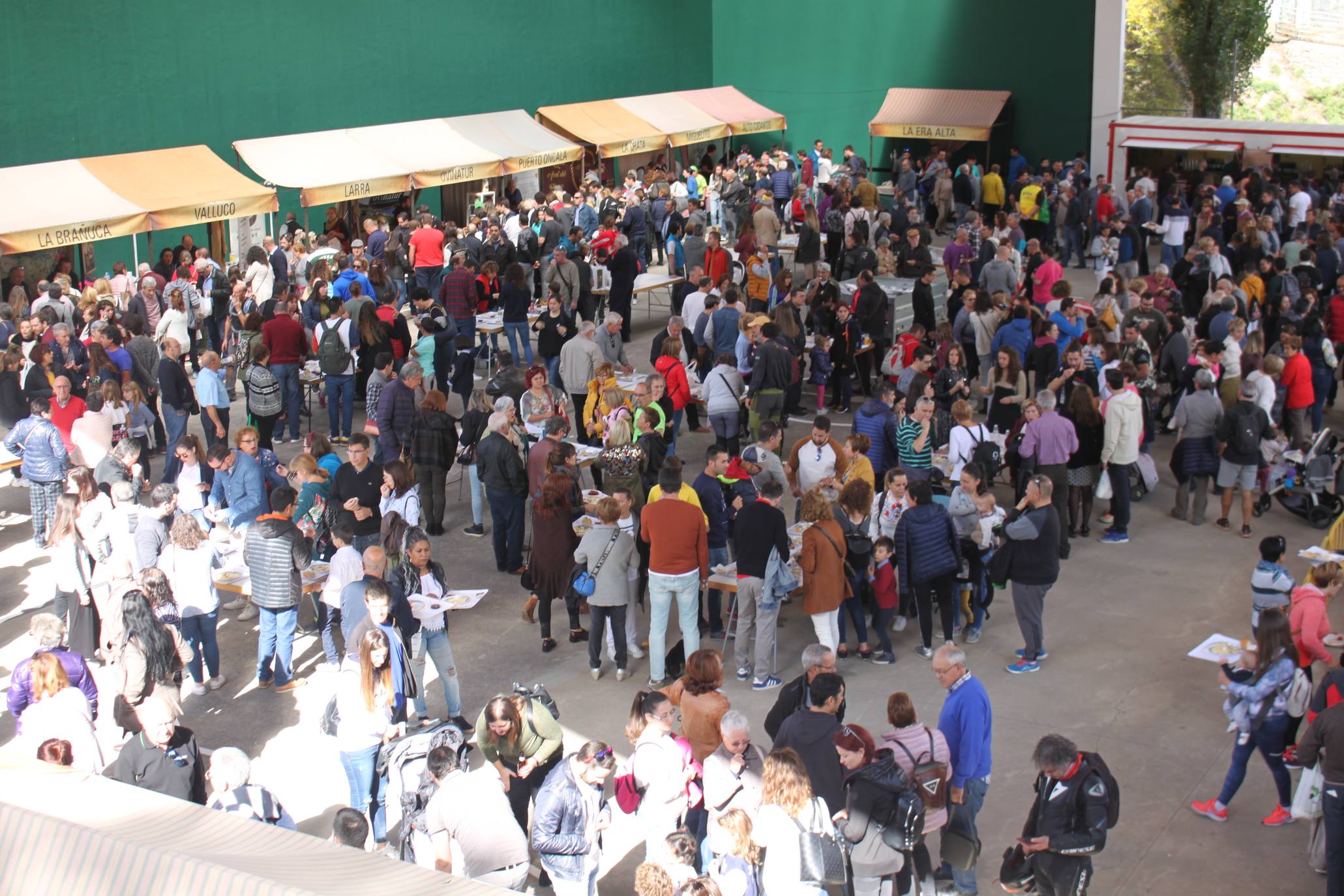 Casi 6.000 personas acudieron a la localidad riojana. 