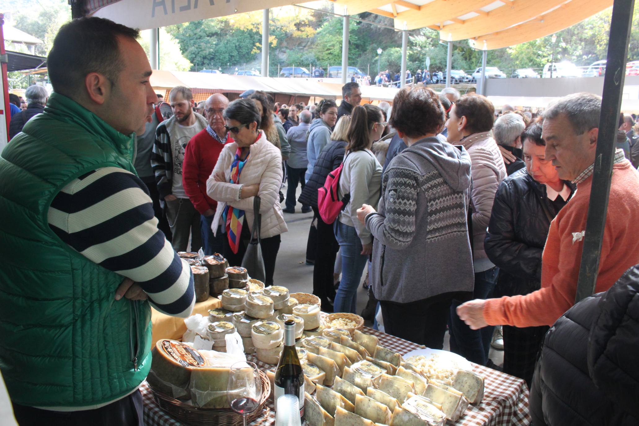 Casi 6.000 personas acudieron a la localidad riojana. 