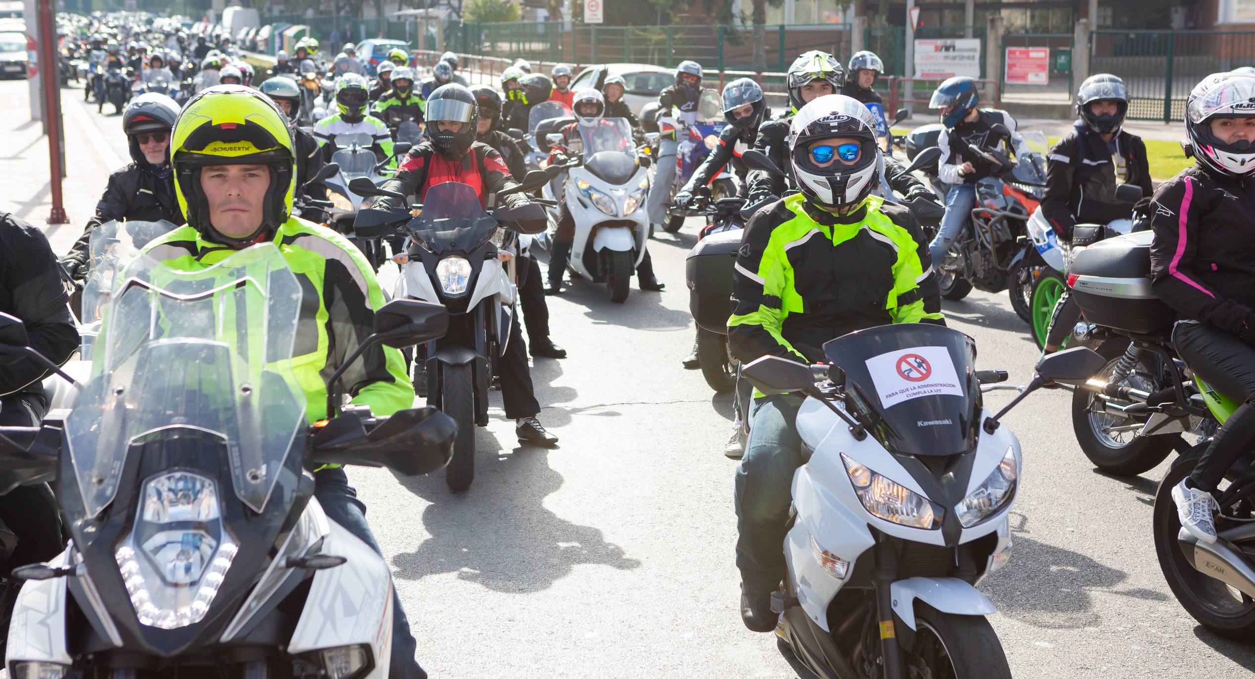 Las calles de la capital se han llenado con el rugido de los motores de las motos. 