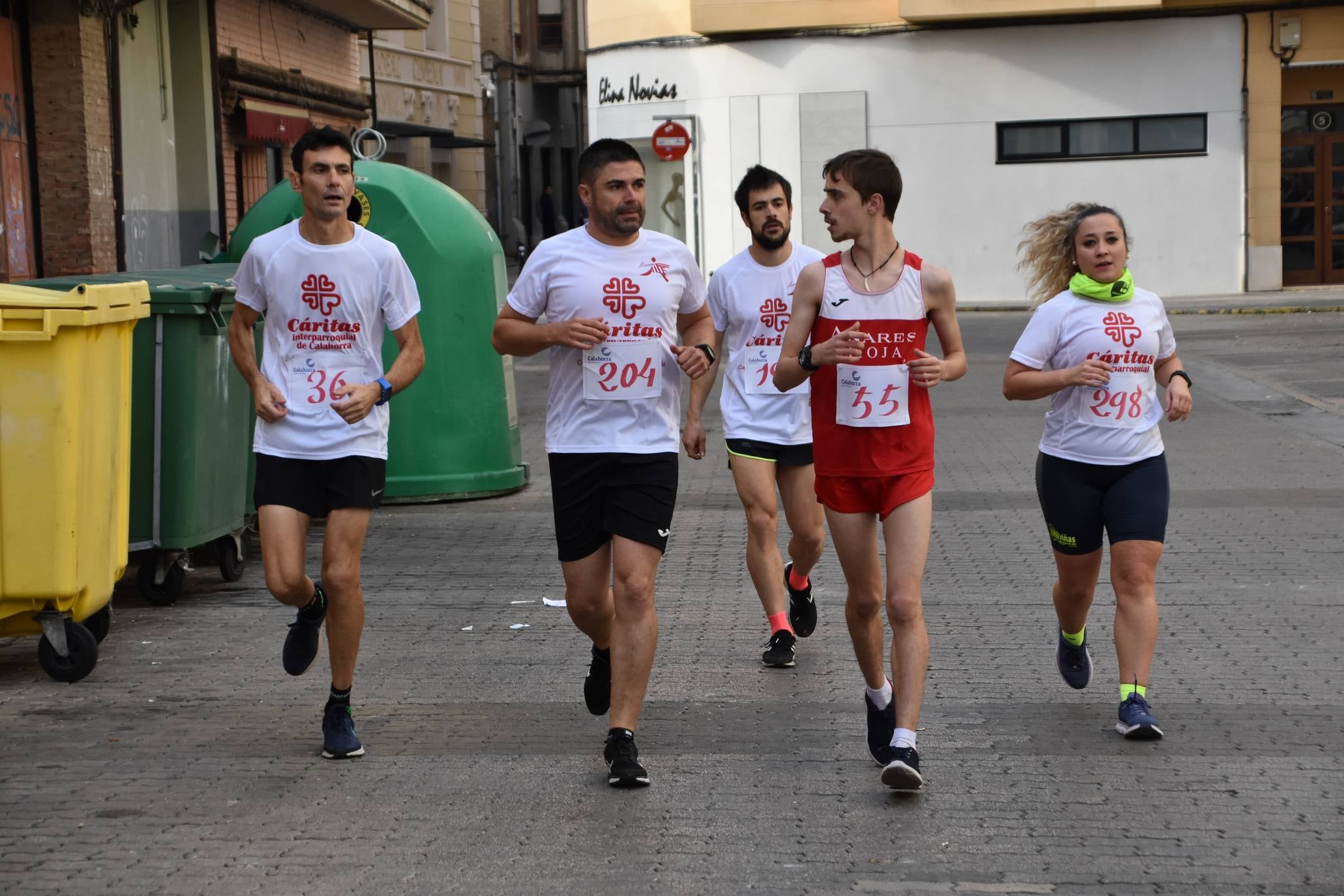 343 personas participaron en la marcha