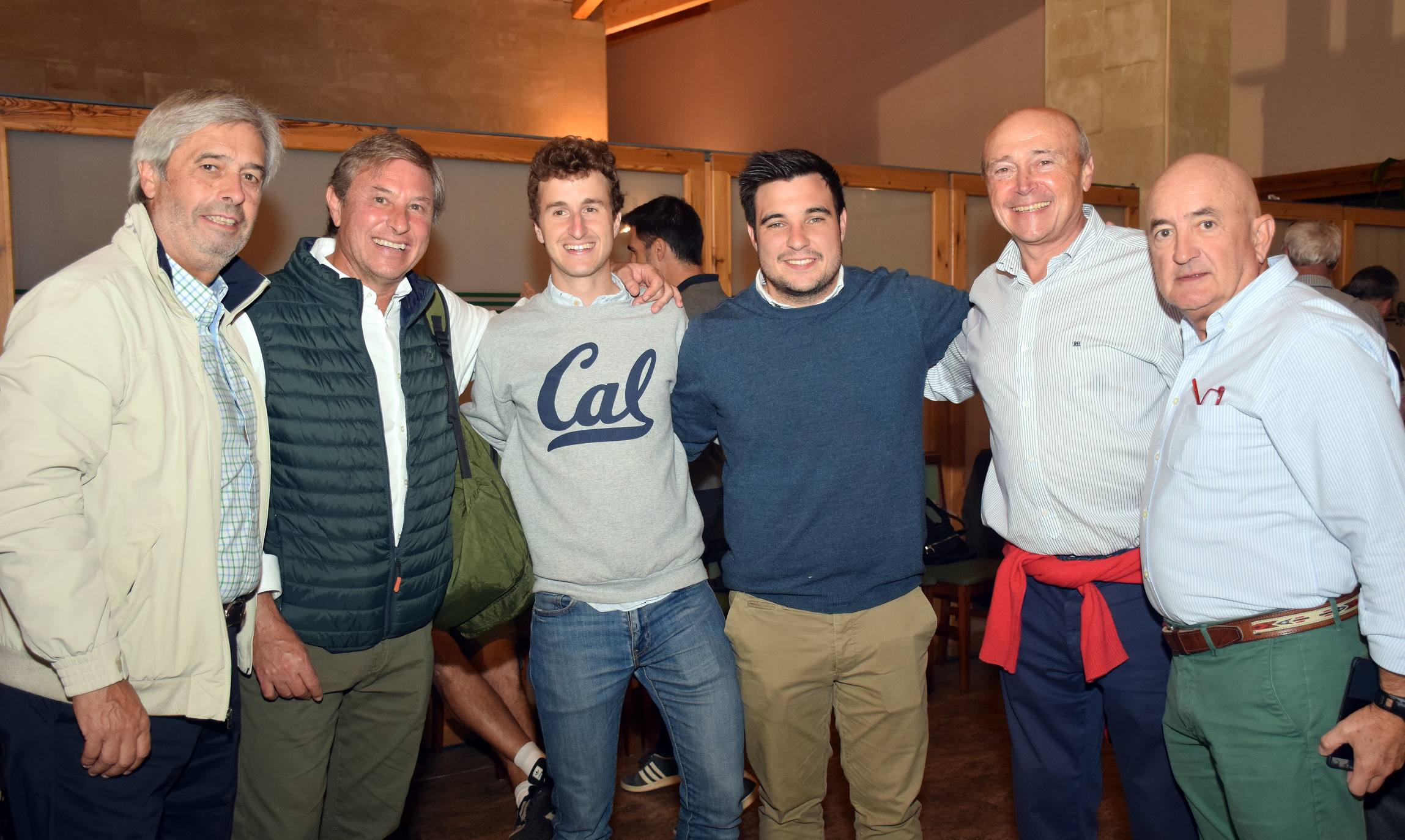 Los jugadores disfrutaron de la cata de dos vinos de Bodegas Carlos Moro antes de la entrega de premios.