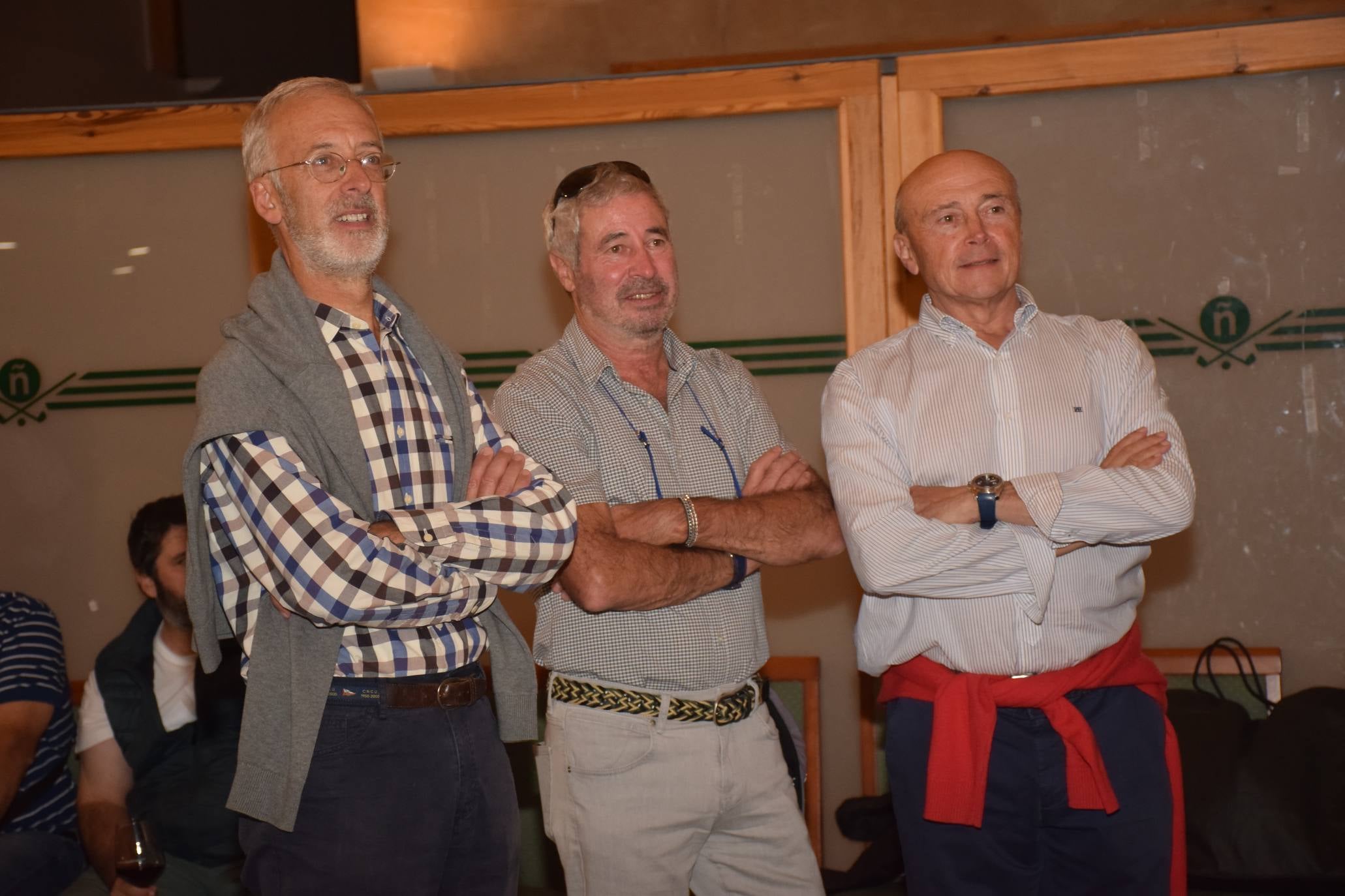 Los jugadores disfrutaron de la cata de dos vinos de Bodegas Carlos Moro antes de la entrega de premios.