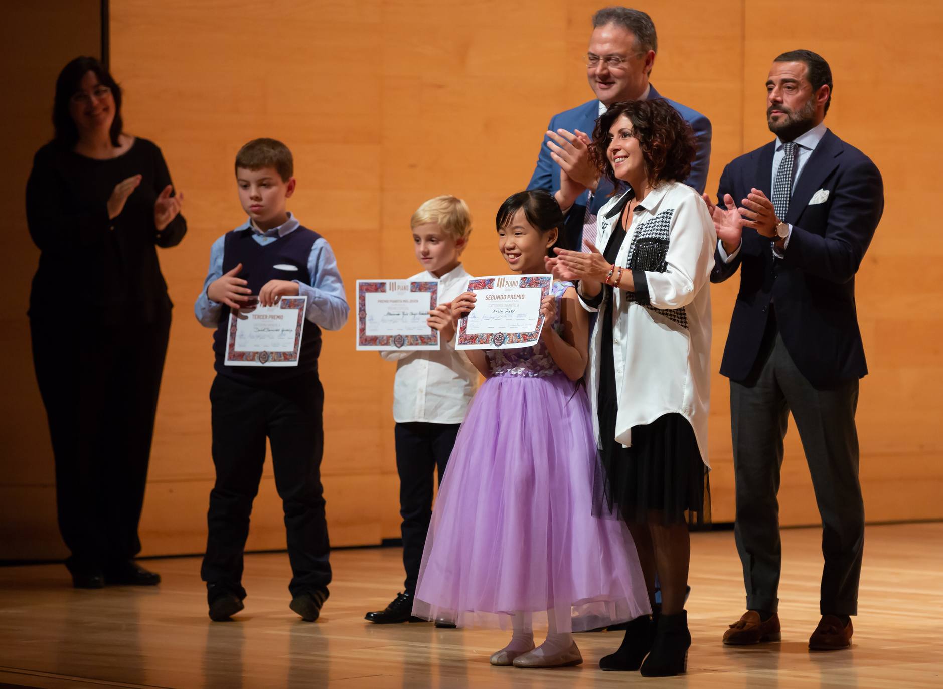 Este miércoles ha tenido lugar en el Riojafórum el festival de piano donde se galardonó a los pianistas vencedores de las diferentes categorías. Una jornada lúdica donde se interpretaron algunas de las piezas más conocidas del género musical