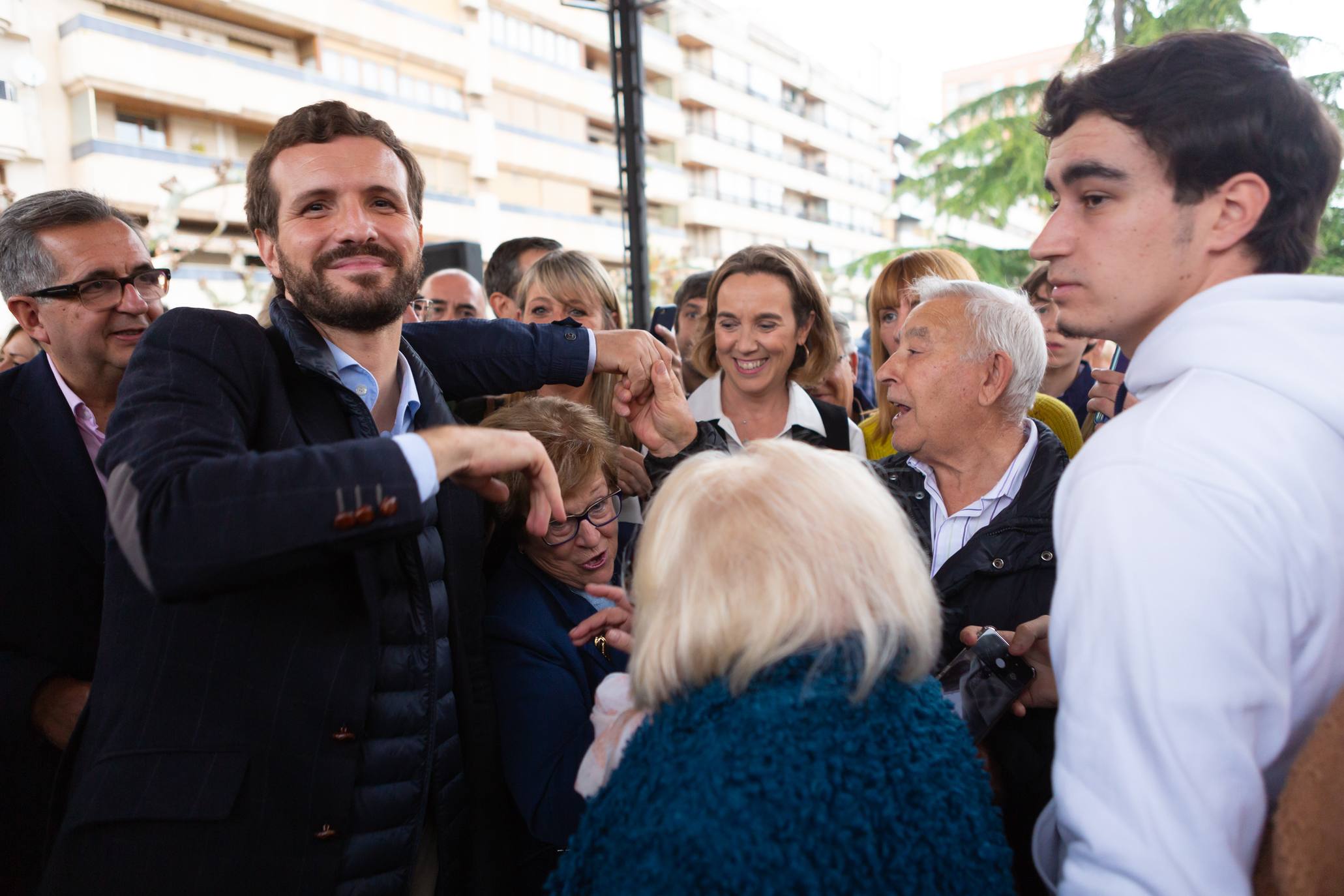 El líder popular ha visitado la localidad riojabajeña