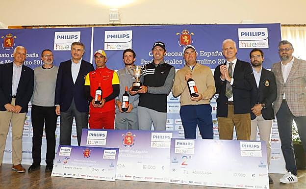 Los ganadores del torneo.