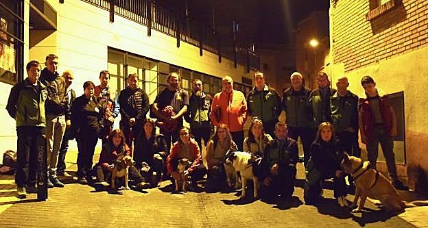 Los participantes en el seminario de 'mantrailing' celebrado el pasado fin de semana en Villamediana