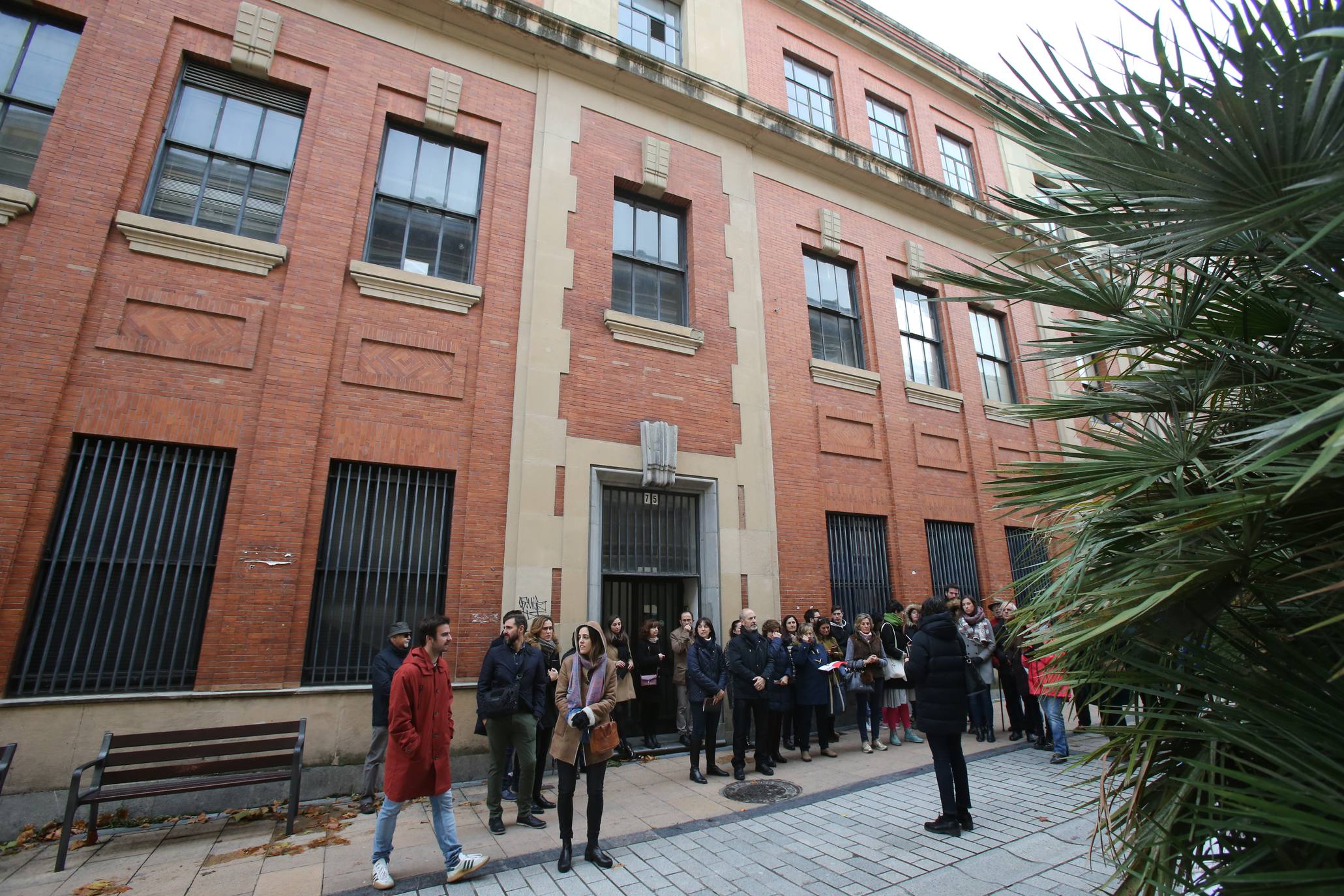 Visita guiada por los edificios del Luis Barrón en Logroño