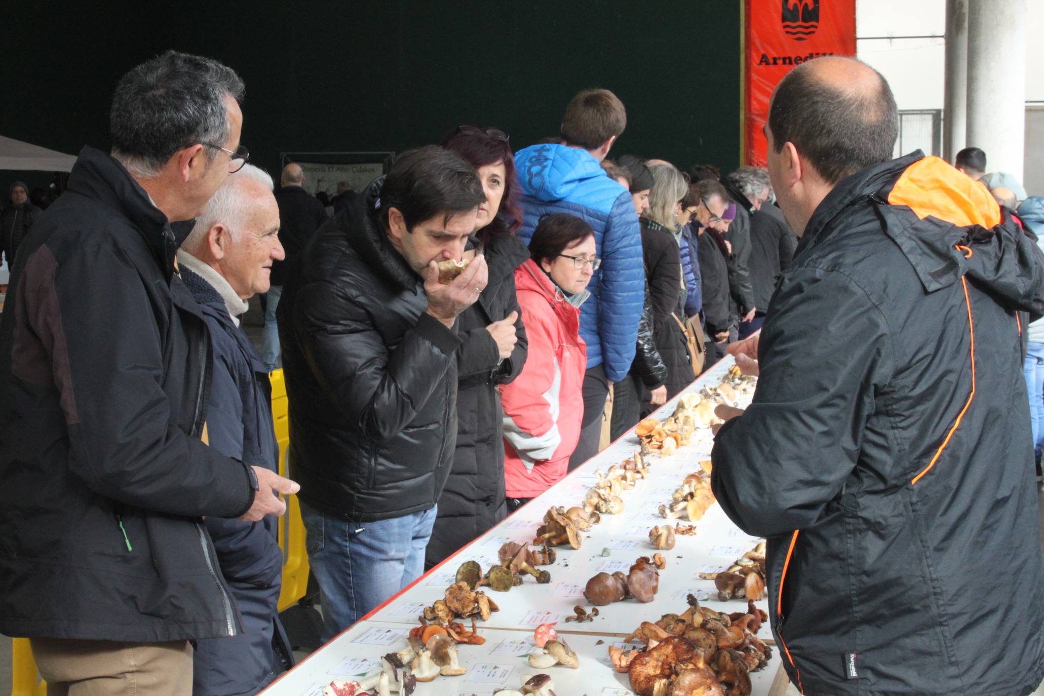 Cientos de personas se han acercado a la localidad riojabajeña. 