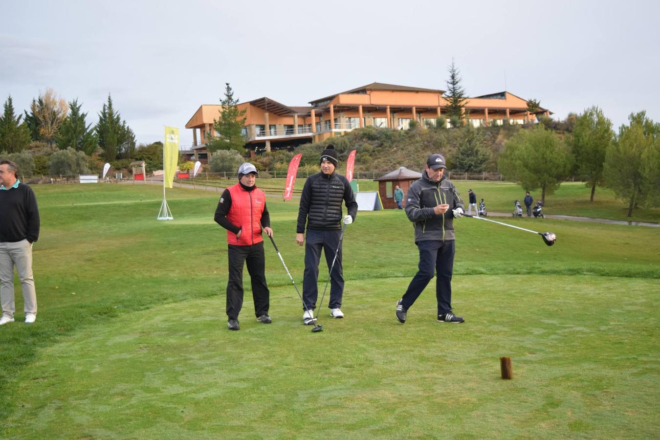 Los jugadores disfrutaron de una gran jornada de golf.