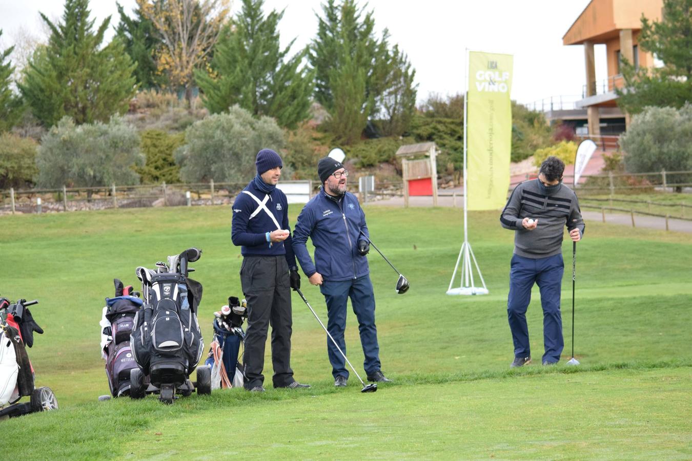 Los jugadores disfrutaron de una gran jornada de golf.