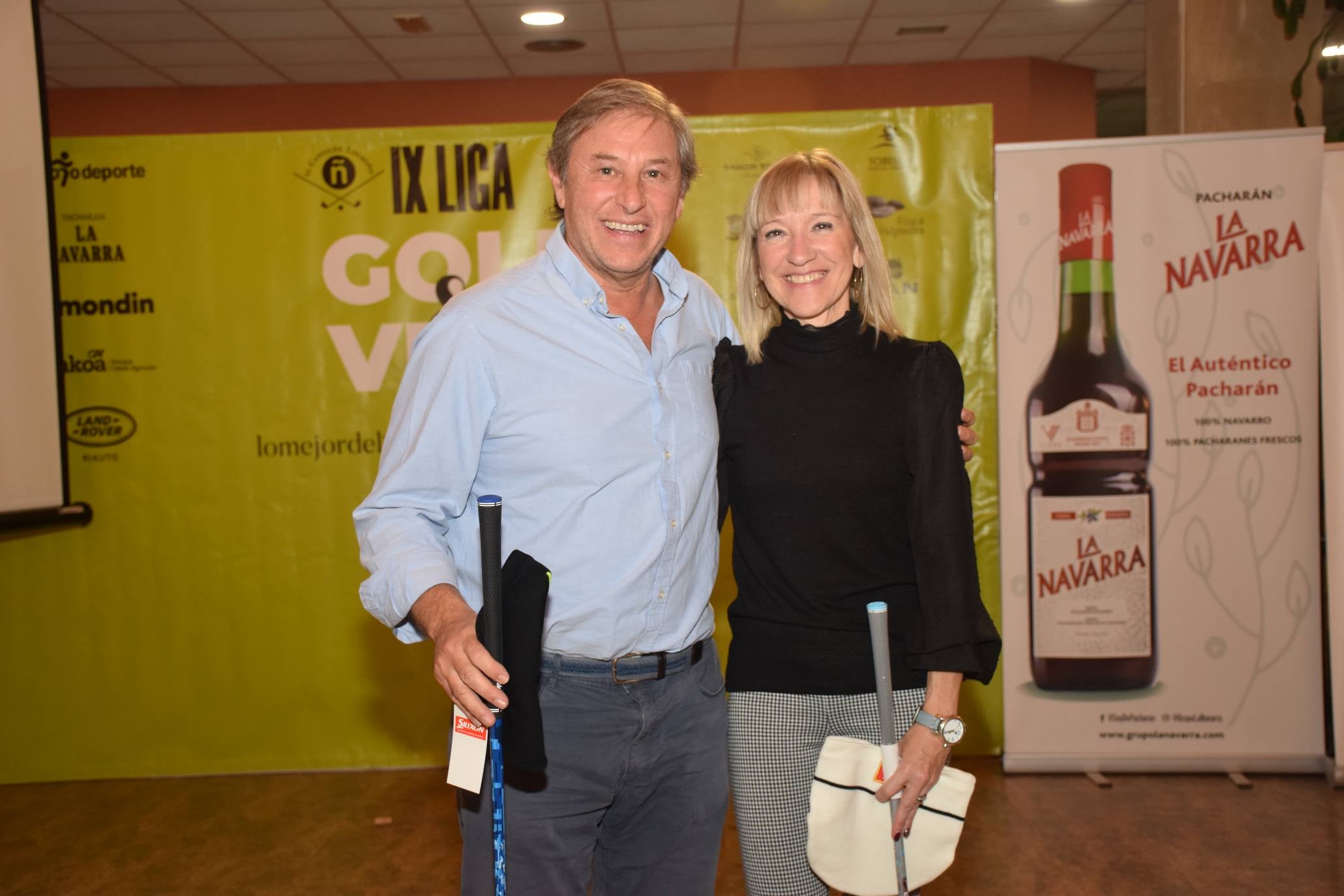 Entrega de premios a los ganadores de la Liga de Golf y Vino. 