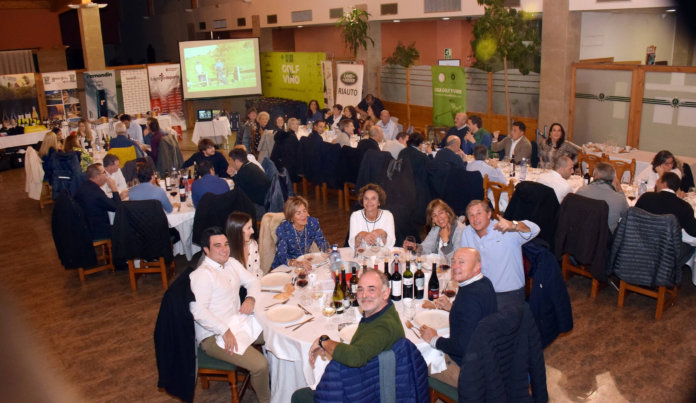 La Liga de Golf y Vino puso el broche de oro con una cena de confraternización.