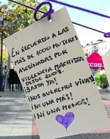 Imagen secundaria 2 - Acto celebrado en Calahorra; concentración en la plaza de la Paz de Haro; y acto organizado por Comisiones Obreras frente a la Delegación del Gobierno .