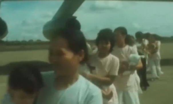 Imagen secundaria 1 - Madre e hija se reencuentran 44 años después de la guerra de Vietnam