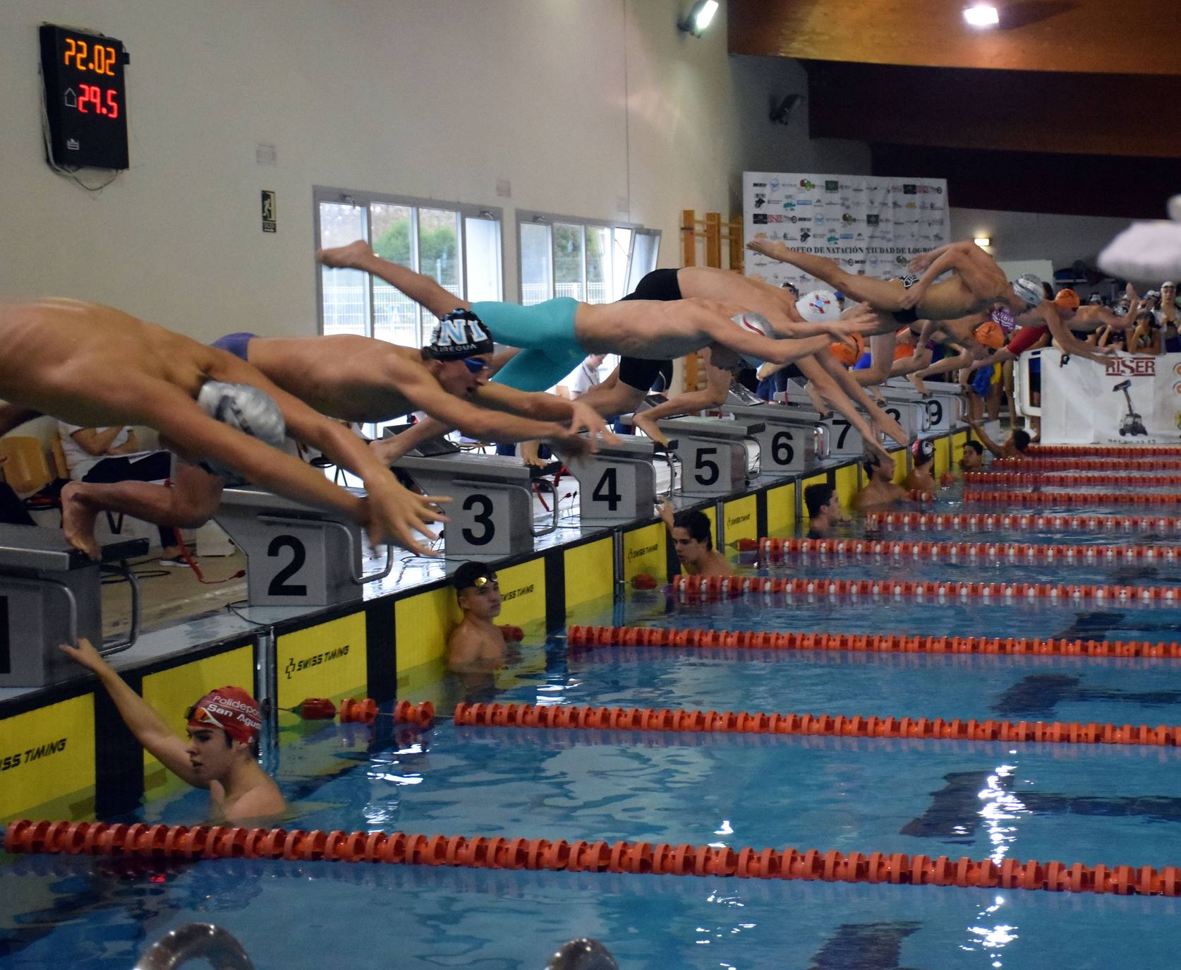 La piscina del Javier Adarraga ha sido escenario de la cita. 