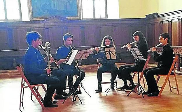 Alumnos de Conservatorio Lucrecia Arana, de Haro