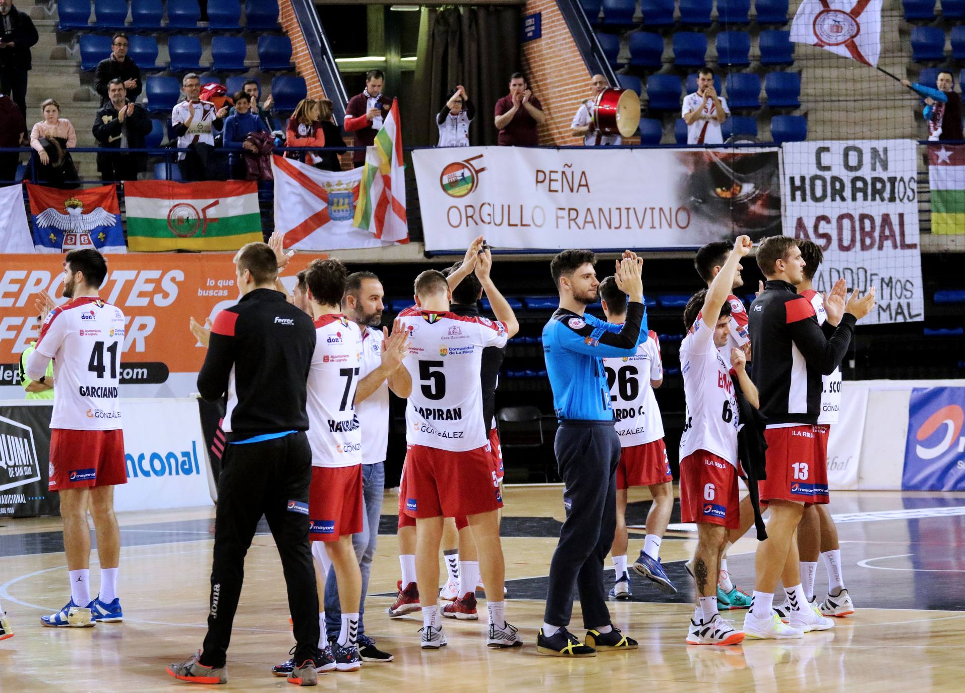 Los riojanos han vencido al bloque pucelano y se acercan a la Copa Asobal. 