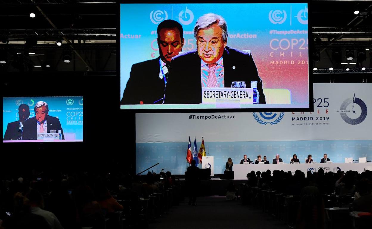 El secretario general de la ONU, António Guterres, se dirige a los delegados de la COP25. 