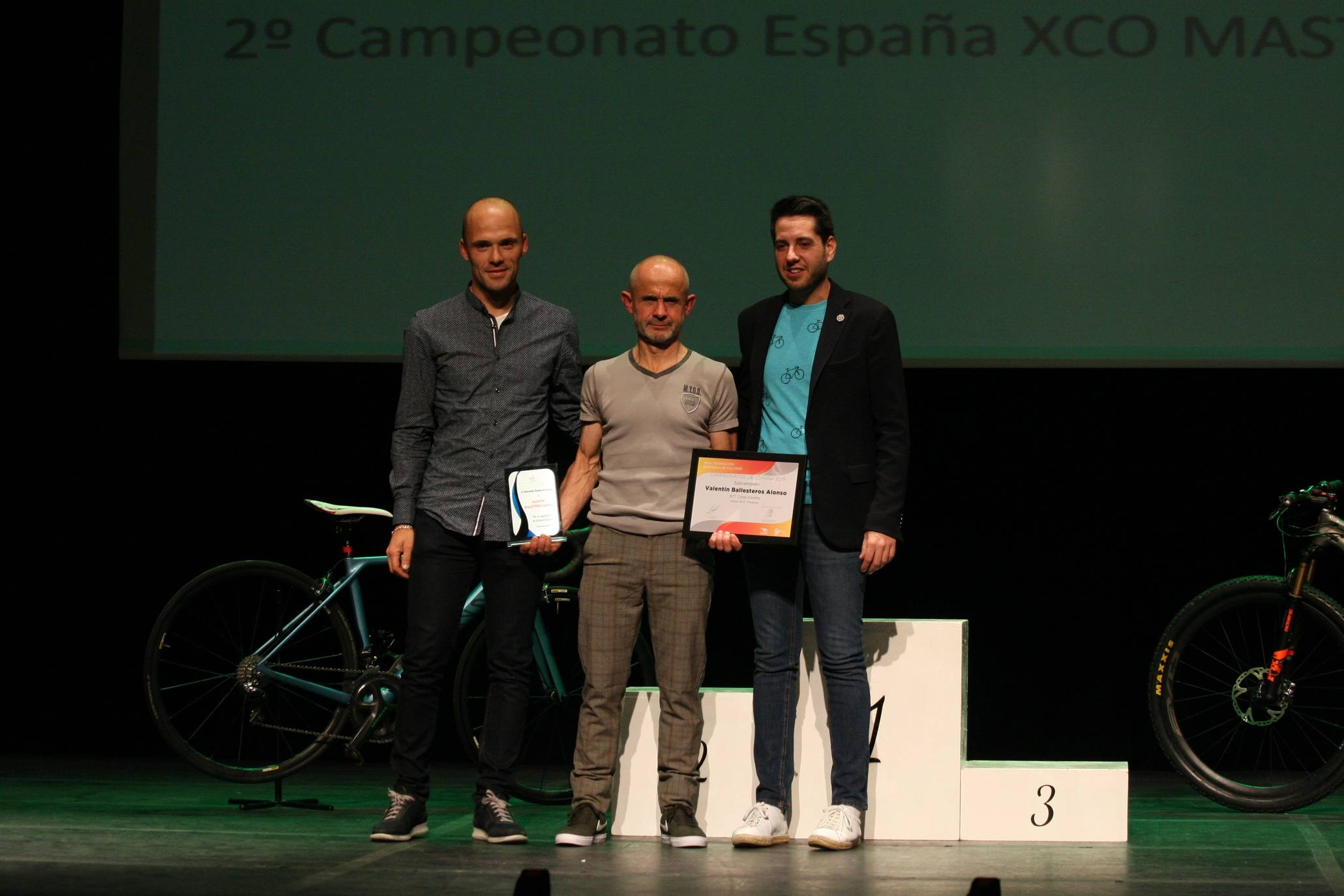 La cita se ha celebrado este sábado en el teatro Cervantes. 