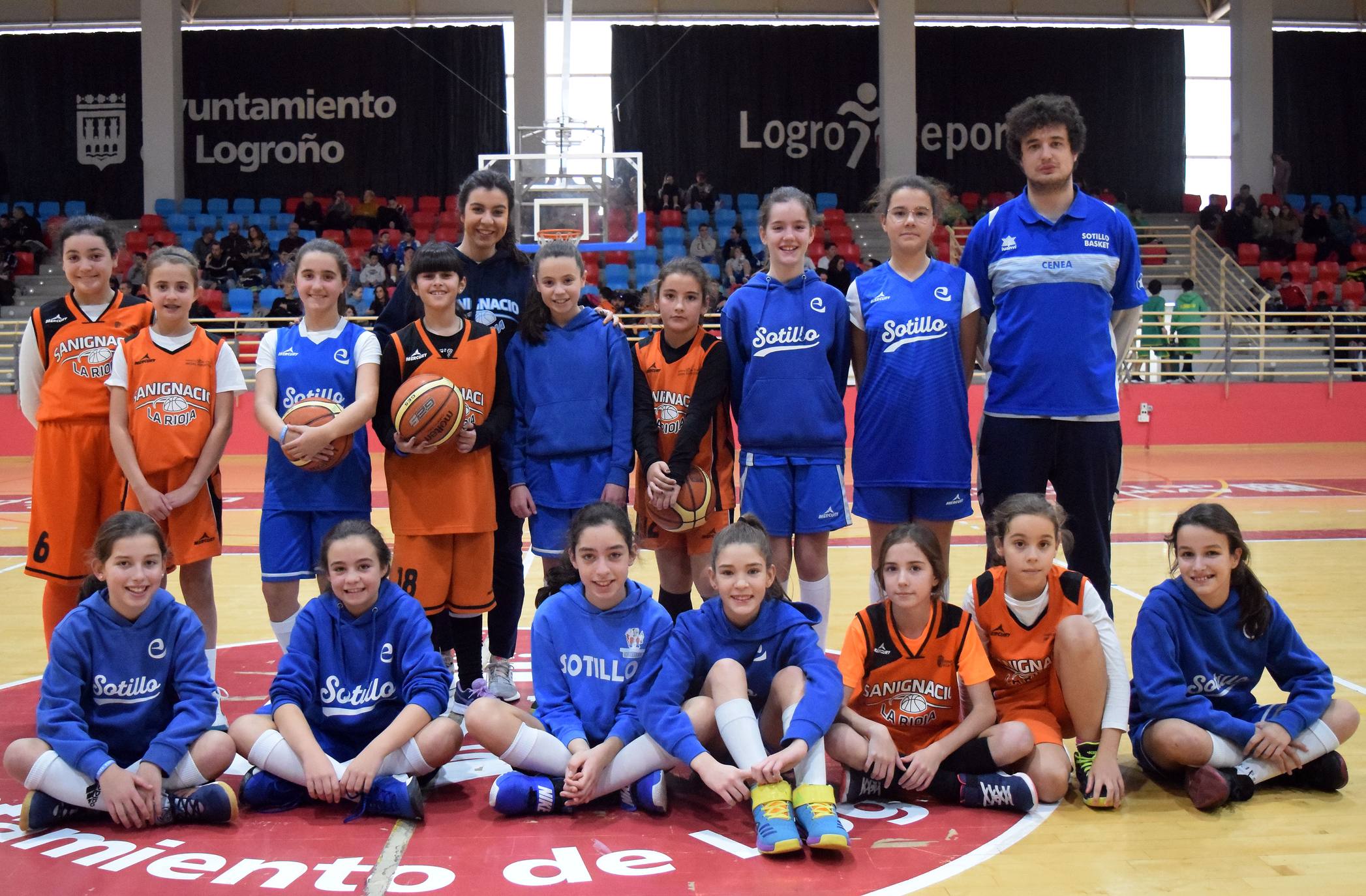 Este viernes les ha llegado el turno a los jugadores de minibasket en Lobete