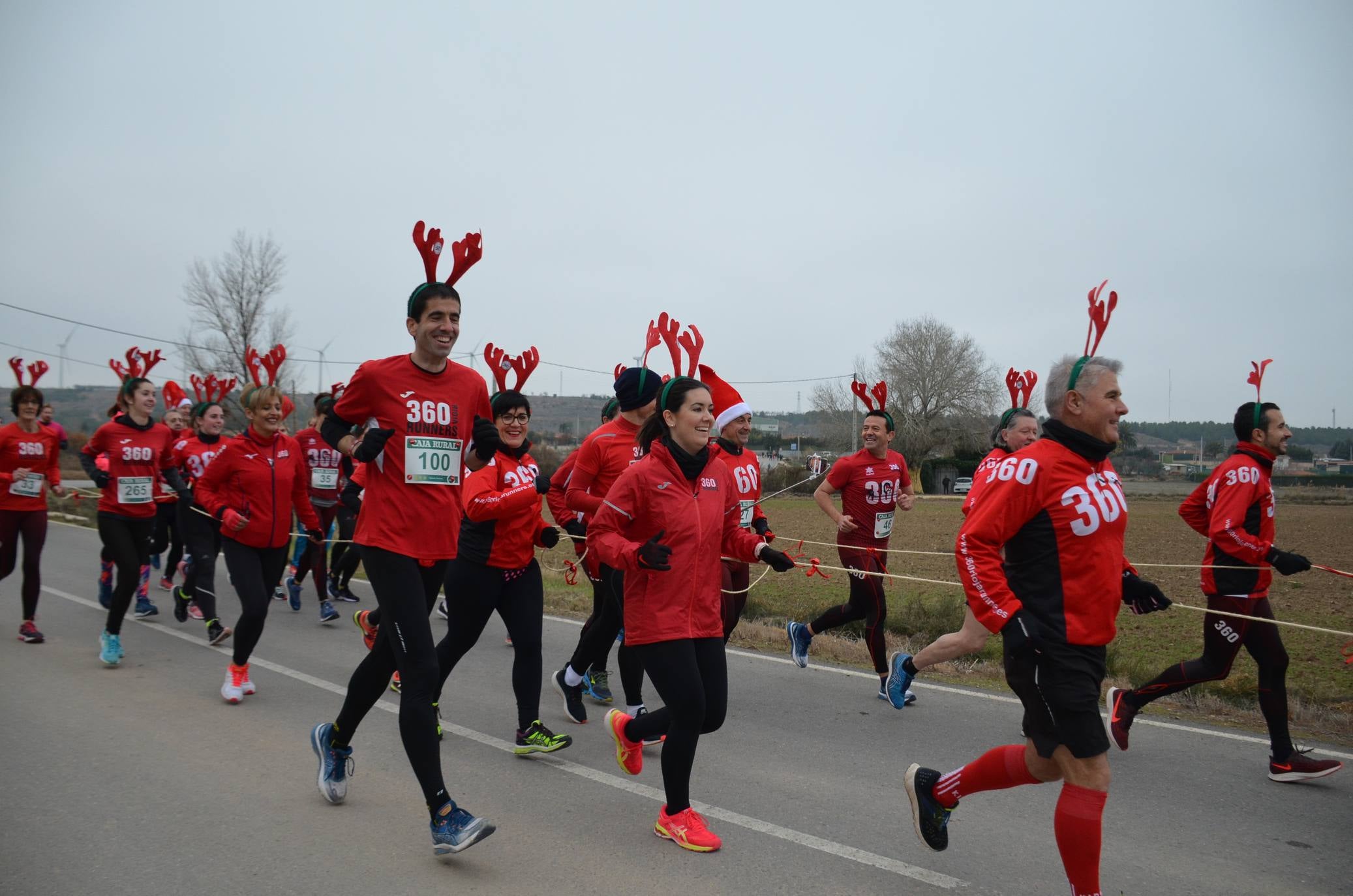 Humor y disfraces en la San Silvestre de Calahorra