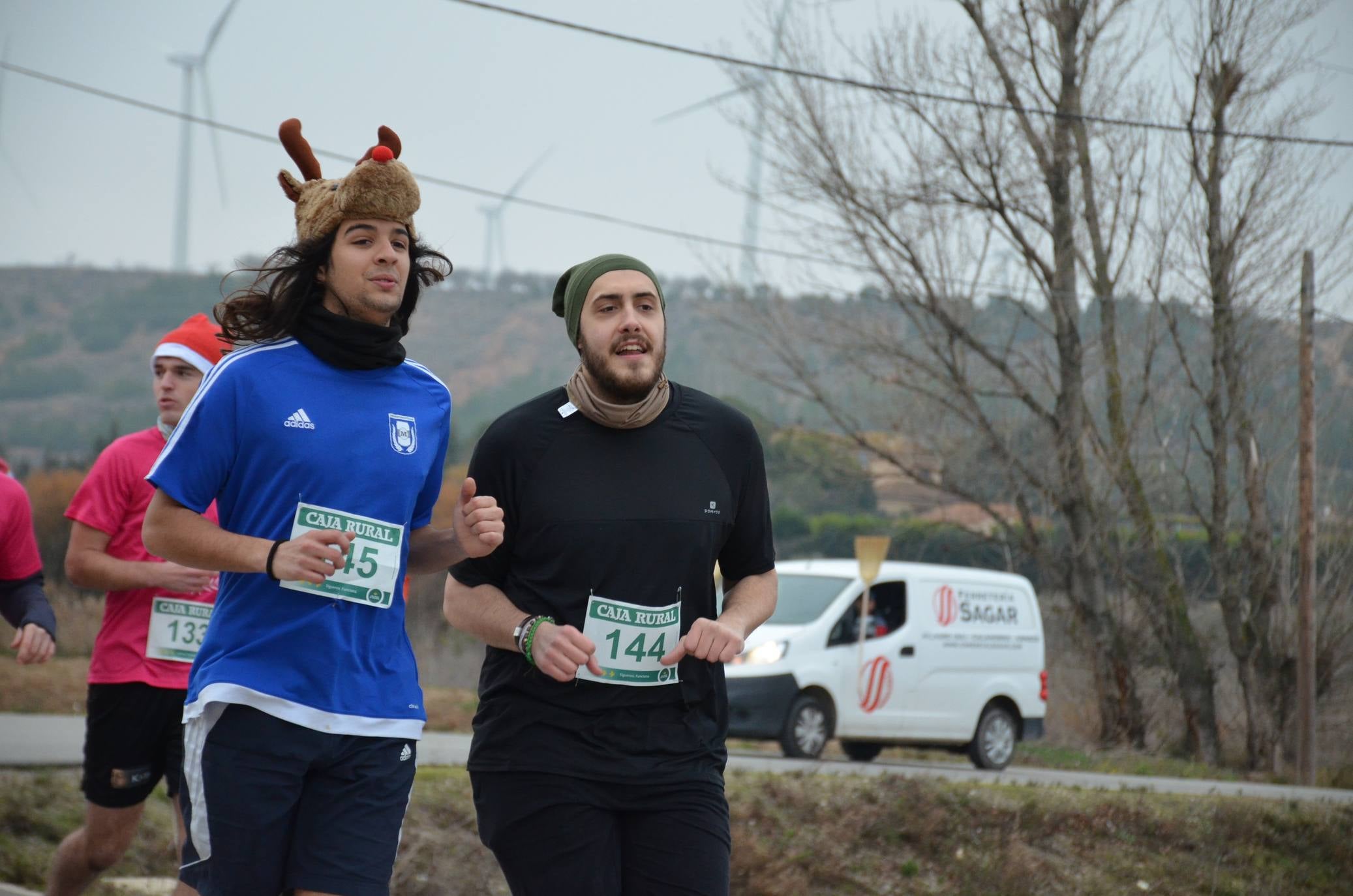 Humor y disfraces en la San Silvestre de Calahorra