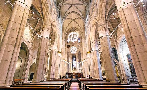 Nave de la catedral vieja de Vitoria.