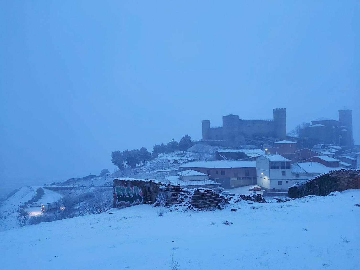 Tal y como anunció ayer la Aemet, los riojanos somos testigos hoy de la alerta amarilla por nieve