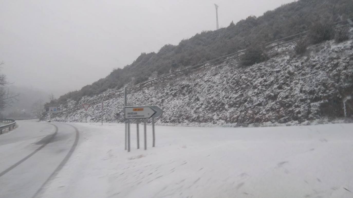 Tal y como anunció ayer la Aemet, los riojanos somos testigos hoy de la alerta amarilla por nieve