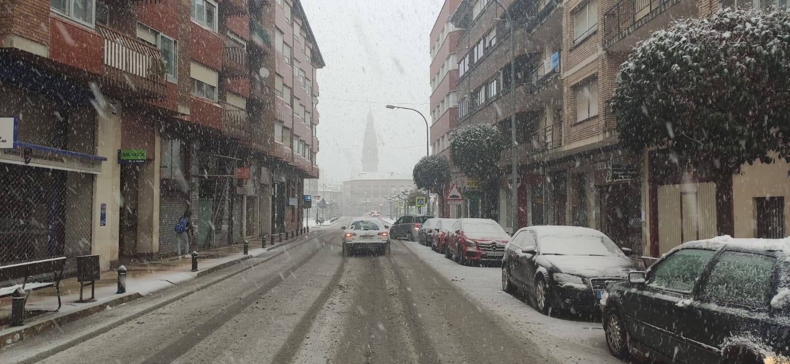 La nieve cubre Santo Domingo de La Calzada