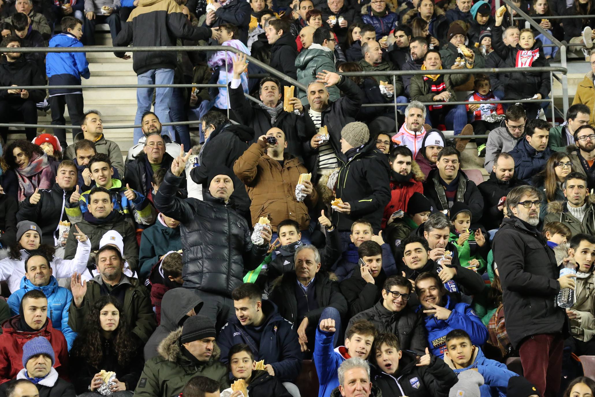 Más de 11.000 espectadores se han dado cita en el Campo Municipal