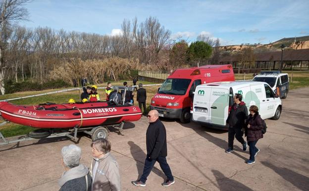 Imagen principal - Rescatado del Ebro el cuerpo de la abuela de la niña hallada muerta en Los Bracos