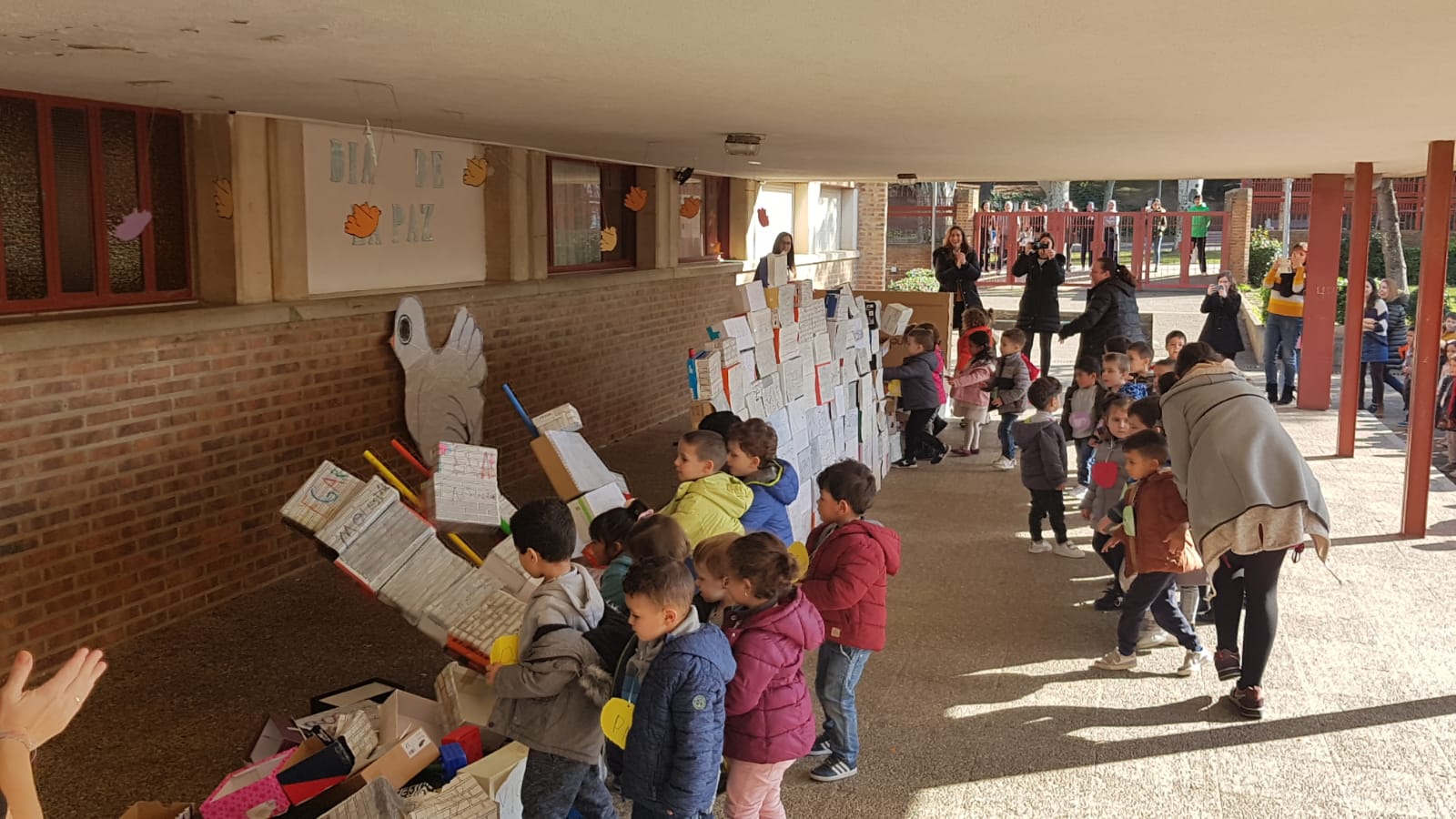 Fotos: El colegio Obispo Ezequiel Moreno celebra el &#039;Día de la Paz&#039;