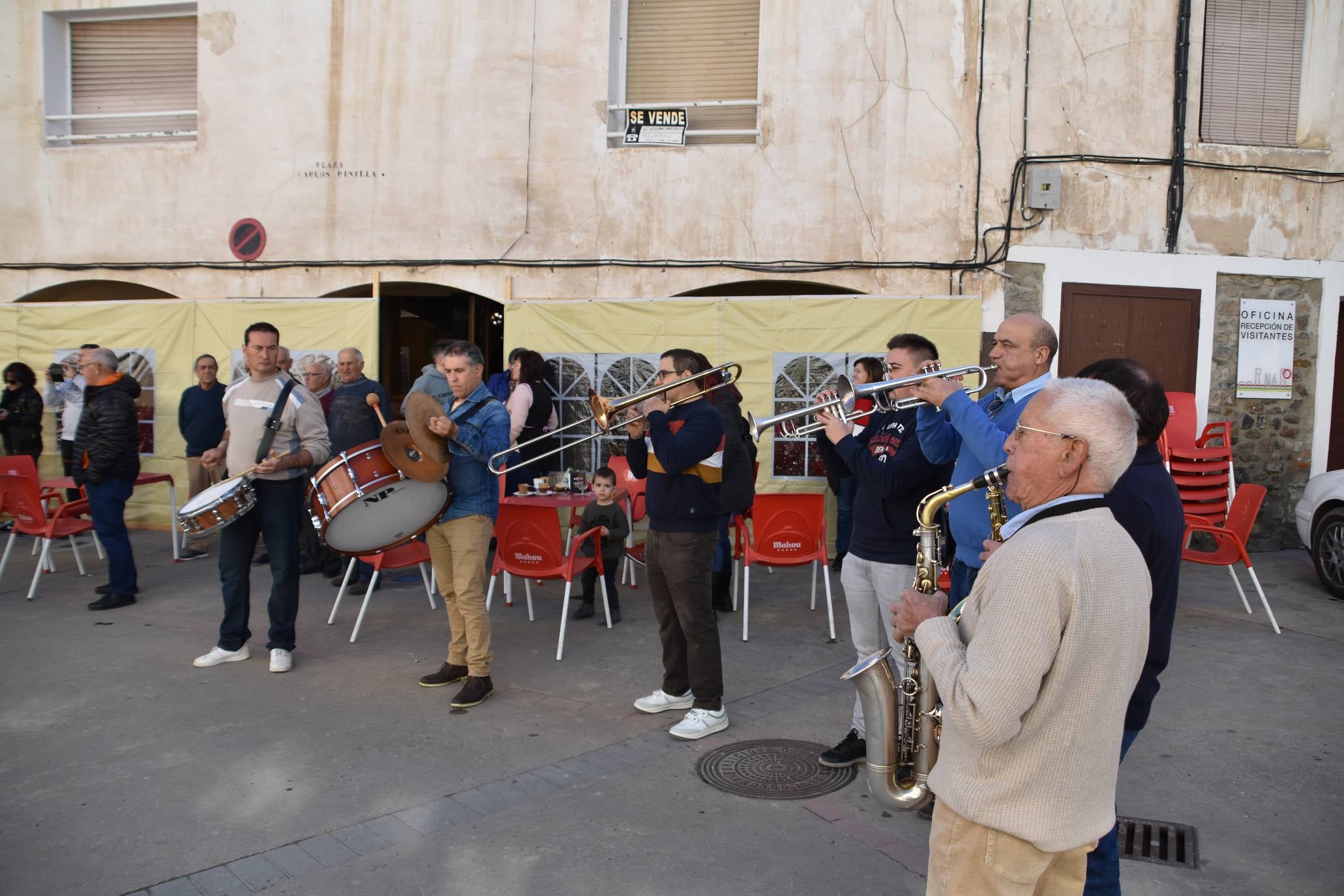 Cornago dispara el cohete por San Blas.