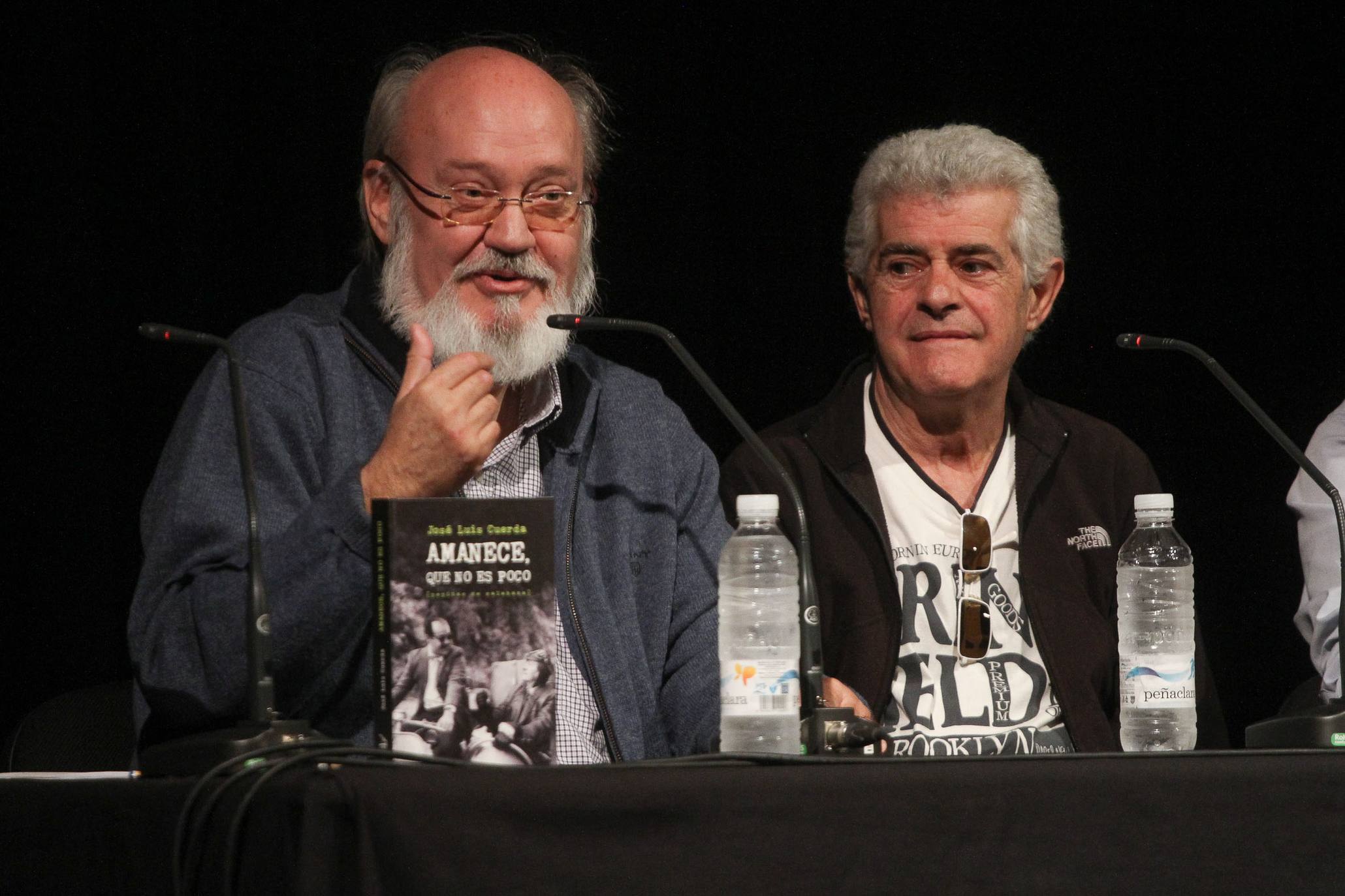 José Luis Cuerda, en Arnedo durante la presentación del libro sobre 'Amanece que no es poco' editado por 'Pepitas de Calabaza'.