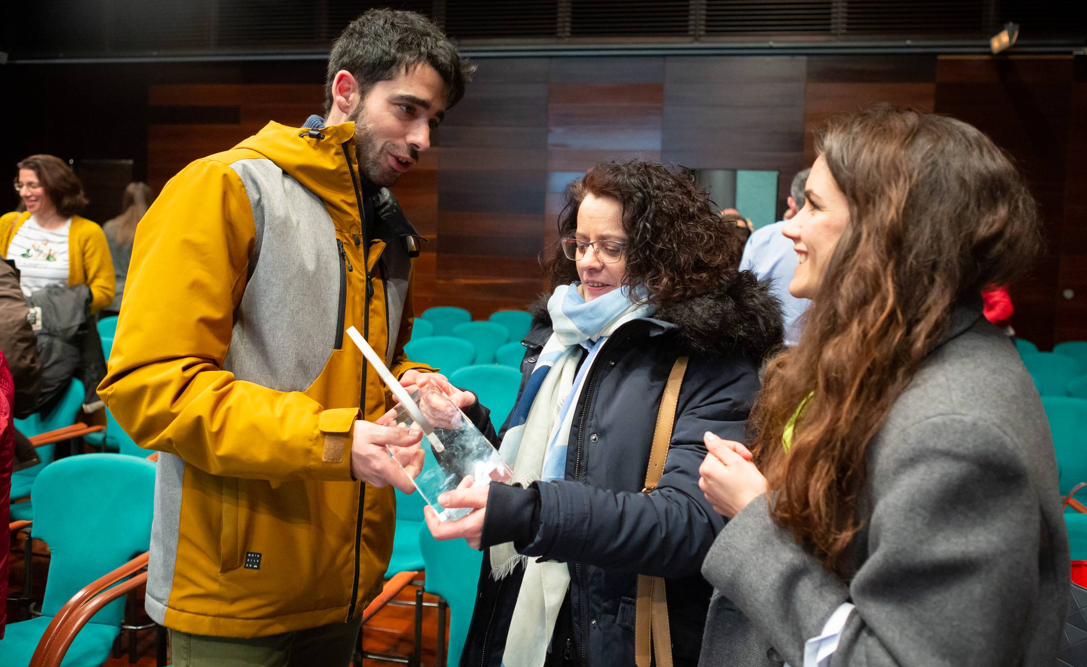 Fotos: La Fundación Cáritas Chavicar entrega sus IX Premios con Corazón a ESD, Lares La Rioja y la Cámara de Comercio