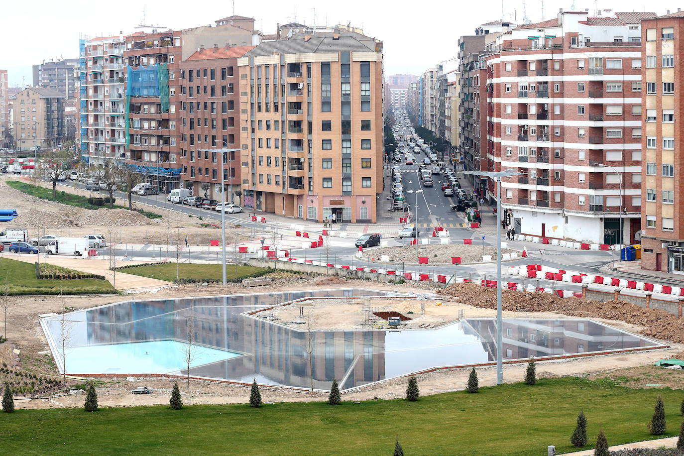 Fotos: La nueva estación de autobuses de Logroño toma forma