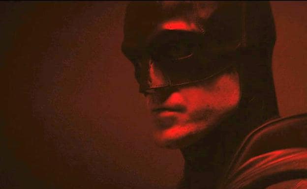 Imagen de Pattinson caracterizado de Batman. 