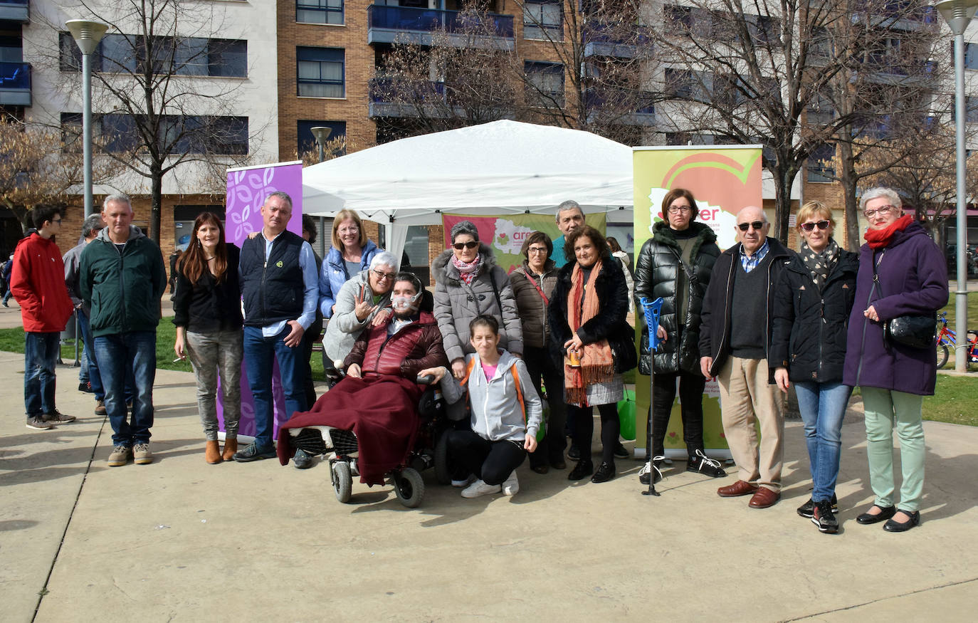 Fotos: Lectura del manifiesto a favor de las personas con enfermedades raras