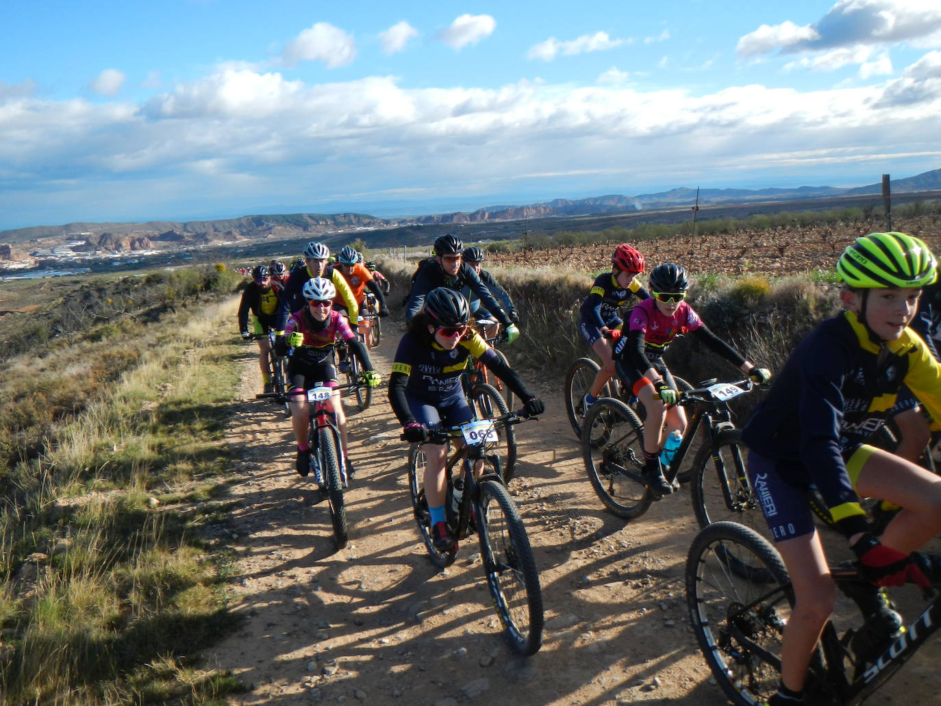 Fotos: Medio millar de ciclistas se citan en Arnedo
