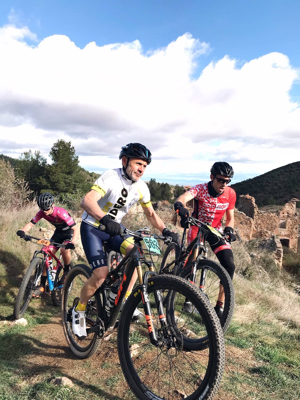 Fotos: Medio millar de ciclistas se citan en Arnedo