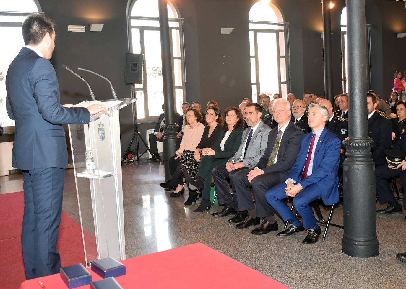 Fotos: La entrega de las Medallas al Mérito Policial, en imágenes